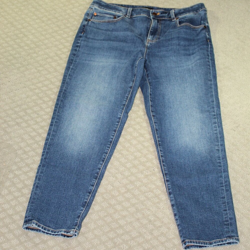 Talbots Womens Everyday Relaxed Jeans 8 Blue High Rise Medium Wash Stretch Denim